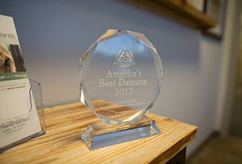 America’s best dentists 2017 award